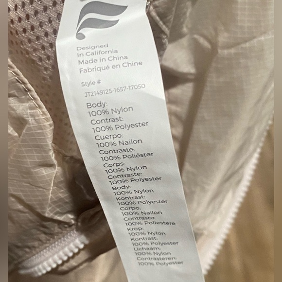 Fabletics-Ash Croppped Half Zip Jacket-Women's Size: Large-Color: Grey Mist-NEW! - Picture 11 of 16